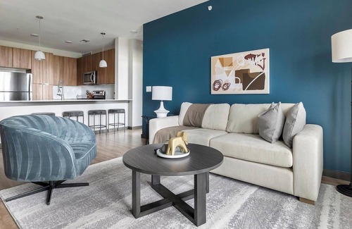 Buda Apartment | Landing | Beautiful 2BD in Brooks Crossing