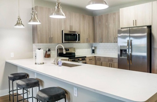 Fort Myers Apartment | Landing | Chic 1BD, Pool, Gym