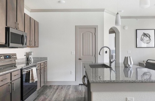 Manor Apartment | Landing | Incredible 1BD, Gym, Pool