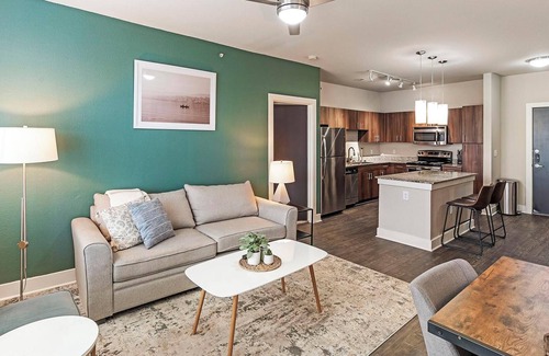 Tobin Hill Apartment | Landing | Incredible 2BD, Pool, Courtyard