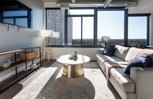 Baileys Crossroads Apartment | Landing | Modern 1BD, Game Room, Gym