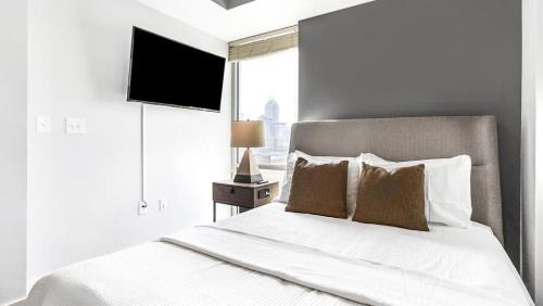 Downtown Indianapolis Apartment | Landing Modern Apartment with Amazing Amenities (ID1806X06)