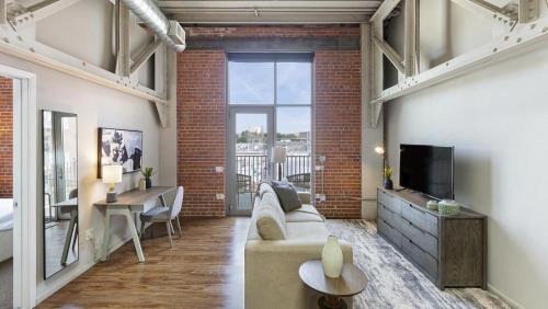Southeast Omaha Apartment | Landing Modern Apartment with Amazing Amenities (ID9909X36)