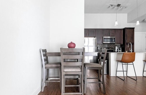 Buda Apartment | Landing | Spectacular 1BD, Clubhouse, Gym
