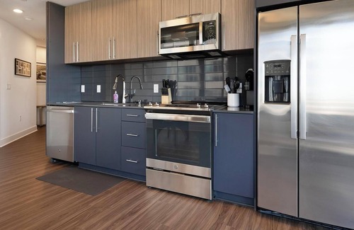Baileys Crossroads Apartment | Landing | Stunning 2BD, Gym, Game Room