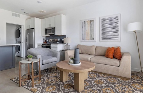Austin Apartment | Landing | Stylish 1BD, Clubhouse, Pool