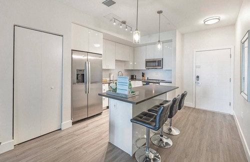 Port Tampa City Apartment | Landing | Stylish 1BD, Clubhouse, Pool