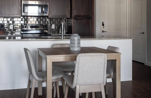 Buda Apartment | Landing | Stylish 2BD, Clubhouse, Yoga Studio