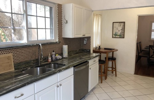 Whitfield House | Lantana House in Whitfield Estates