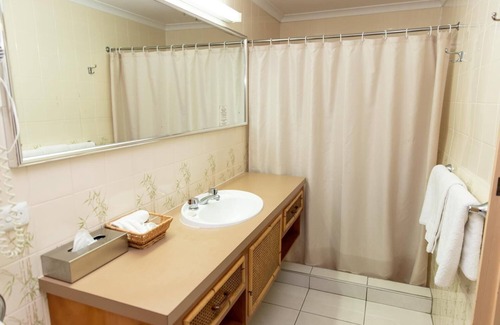 West Mackay Hotel | Lantern Motor Inn