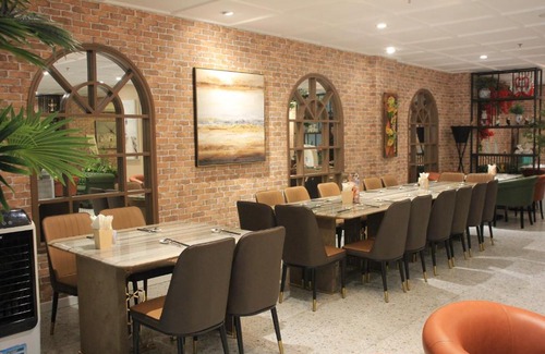 Ba Queo Hotel | Lanura Apartments and Hotel