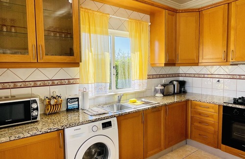 Branqueira Villa | Lara Lima CIP