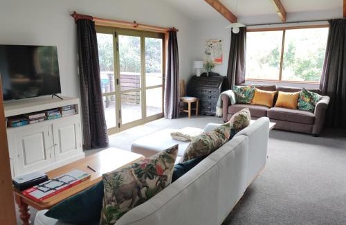 Havelock North Apartment | Large, Comfy, Stylish Apartment