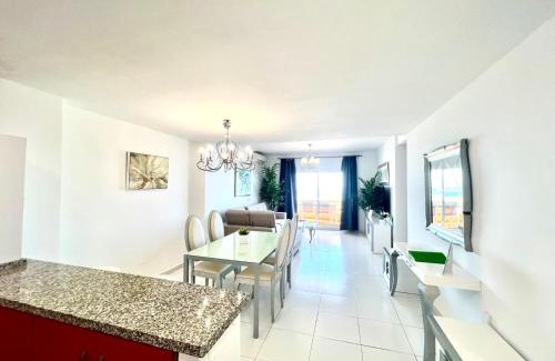 Benalmadena Costa Apartment | Large Deluxe Front Sea View Apartment Benalbeach