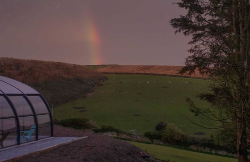 Torpoint House | Large holiday home on Rame Peninsula AONB. 5 beds 4 bathrooms. On site parking.