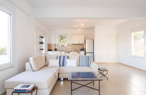 Mariou Villa | Large modern villa situated on a hill in the traditional village of Marious.