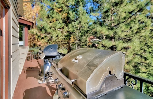 Zephyr Cove House | Large mountain chalet with beautiful views of Lake Tahoe and Heavenly Resort