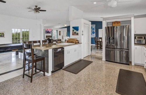 Key Largo House | Large Oceanfront Private Oasis perfect for a Wedding, Family or Corporate Event