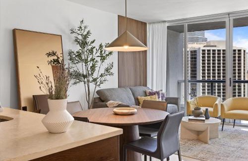 Downtown Miami Apartment | Large Suites in Hotel W with bay views