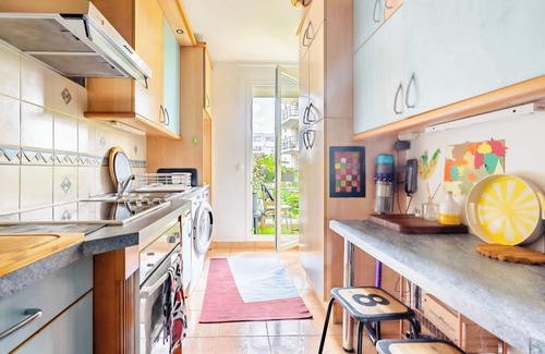 Combat Apartment | Large Two-bedroom Flat to Rent in Paris,100m From Beautiful Buttes Chaumont Parc