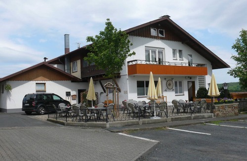 Edertal House | Larger standard double room - Waldhotel Dornröschenshöh