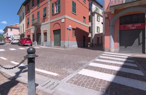 Mandello del Lario Apartment | LarioNest Modern Suites in the City Center 5 min from the Station
