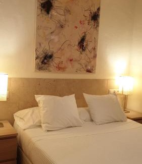San Ambrosio House | Las casas de Colinas