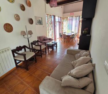 La Vega de los Caseros House | Las Runas