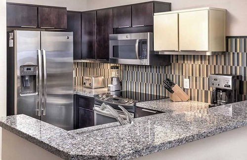 Las Vegas Apartment | Las Vegas Grand Prix 5-day 2 Bedroom Presidential Reserve Suite !