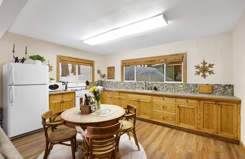 Mineral Ski Chalet | Lassen Mtn Lodge · Spacious, Private & EV Charger