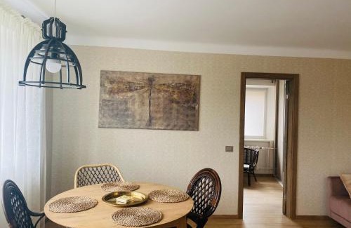 Anyksciai Apartment | Laumžirgių upė - jaukus butas ramiam poilsiui Anykščiuose