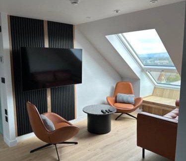 Falkirk Apartment | Laurieston Penthouse