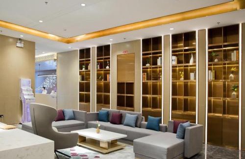 Luohu Hotel | Lavande Hotel Shenzhen Dongmen Shuibeicuizhu Metro Station