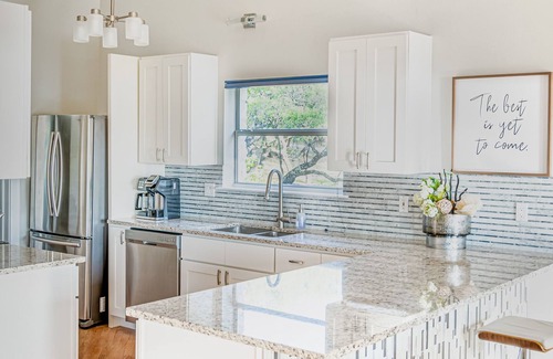 La Hacienda Estates House | Lavish Lake Getaway | Vintage Village Resort