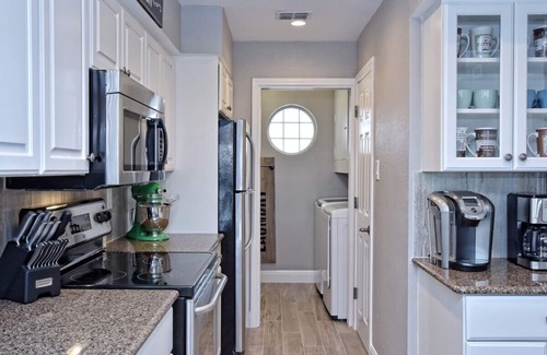 Highland Lake Estates Condo | Lavish Nautical Condo with Stunning Views and Fully Stocked
