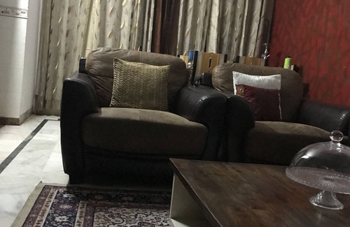 Chittaranjan Apartment | Lavish Private Room in a duplex house @South Delhi
