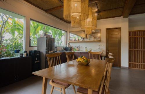 Melayang Villa | Laxmi Villa Ubud 5BR