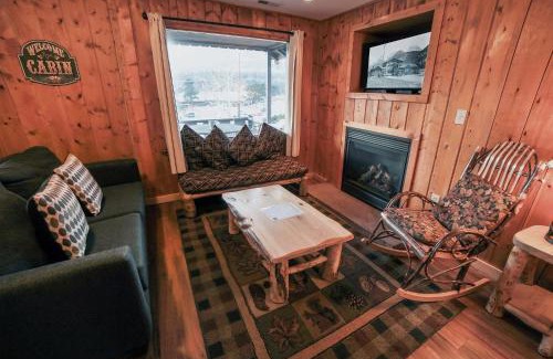 Estes Park House | Lazy R Cottages- 8 cabin