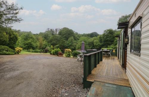 Narberth House | Lazy Trout Caravan