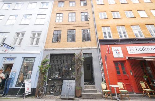 Copenhagen City Centre Apartment | LBS 1 to 4