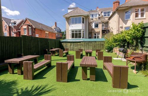 Poole Apartment | Le Chambre d Isabel by Grandeur Property
