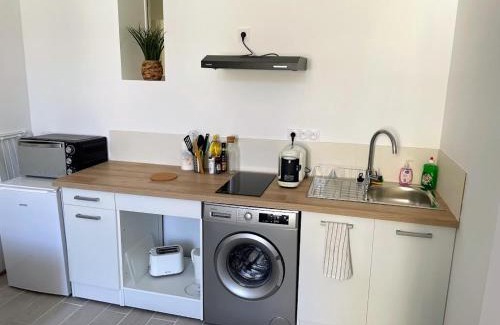 Nerac Apartment | Le Cosy - T2 avec petite cour dans centre historique de Nérac