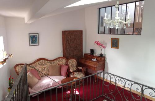Saint-Vallier House | Le couvent des Capucines - La suite Ymbert de Bathernay