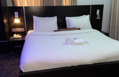 Ikeja Hotel | Le Curve Hotel