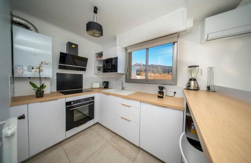 Menton Apartment | LE DAUPHIN - Front de Mer - Vue Exceptionnelle