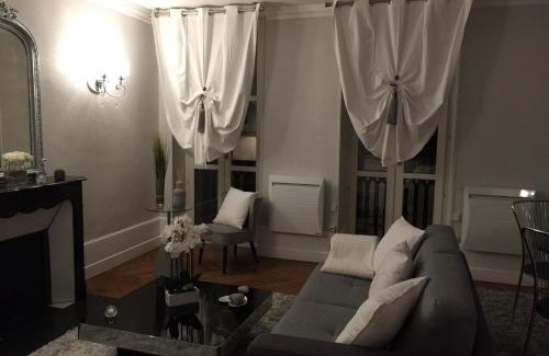 Beaune City Centre Apartment | Le doux rendez-vous