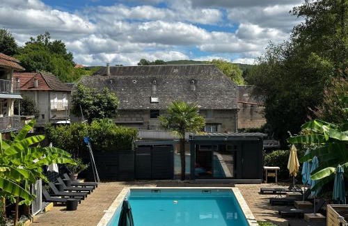 Larche Apartment | Le Havre de paix vue sur piscine