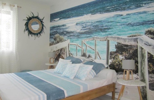 Uchaud Bed & Breakfast | Le lagon bleu