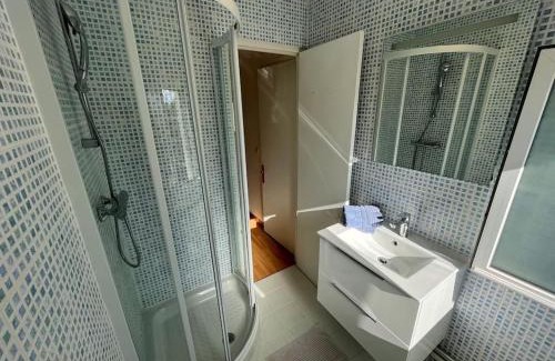 Luc-sur-Mer Apartment | Le Maxaudant Duplex avec Balcon et Vue sur Mer