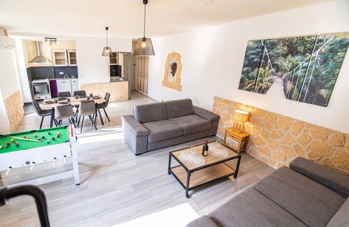 Saint-Paul-Trois-Chateaux Apartment | Le Mazagran